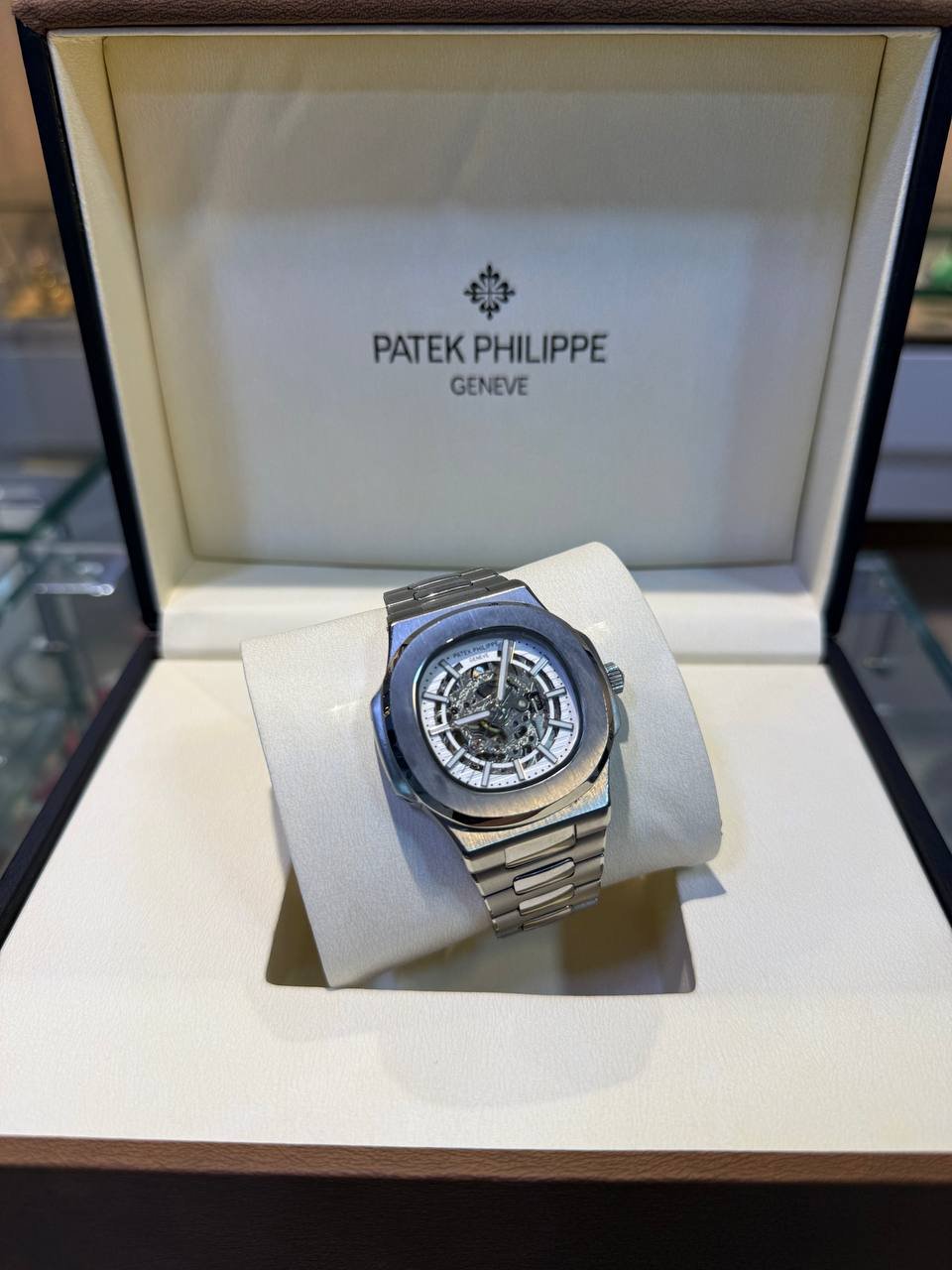 PATEK PHILIPPE NAUTILUS SKELETONIZED - Image 2