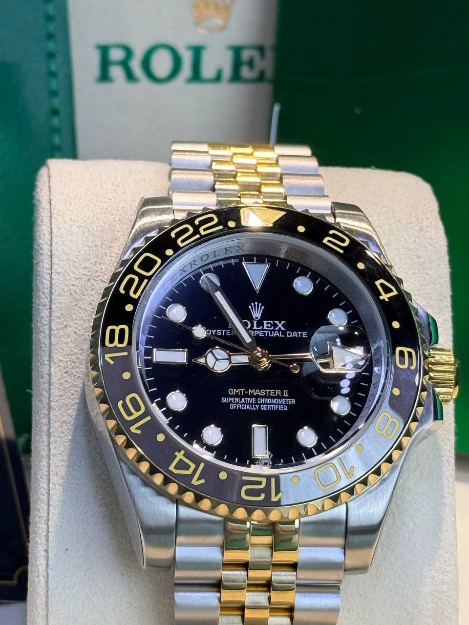 ROLEX GMT MASTER II TWO-TONE - Image 4
